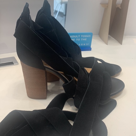 Gianni Bini suede wrap heels - Picture 13 of 13